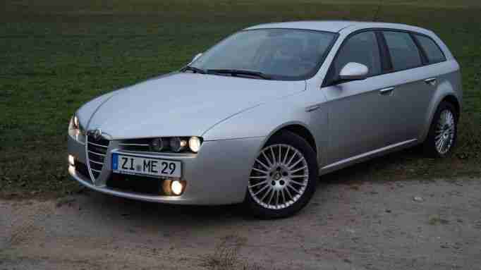 Alfa Romeo 159 Sportwagon 2,4 jtd TÜV neu