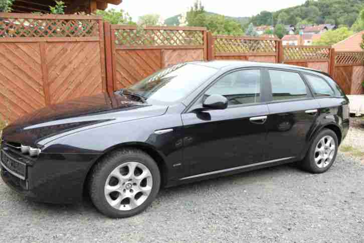 Alfa Romeo 159 Sportwagon Kombi schwarz