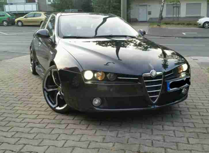 Alfa Romeo 159 UNIKAT Camoa Tunning, VOLLAUSSTATTUNG, Volleder, 8-fach bereift