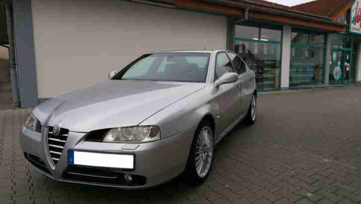 Alfa Romeo 166 2.4 JTD 20V M-JET 203PS 6Gang Distinctive Xenon-Leder 18 Zoll