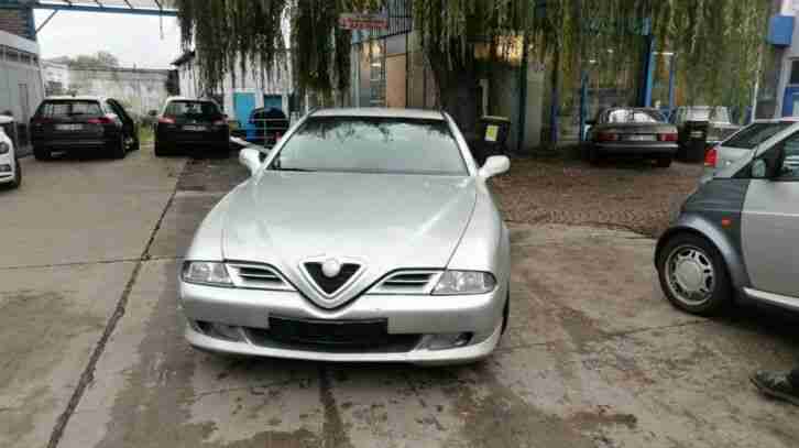 Alfa Romeo 166 Super 3,0l 24V als Ersatzteilspender Teileträger