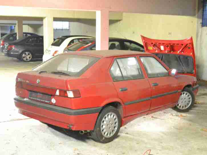 Alfa Romeo 33 16 V Boxer Rot BJ 1990 Facelift Nuovo Baureihe 907