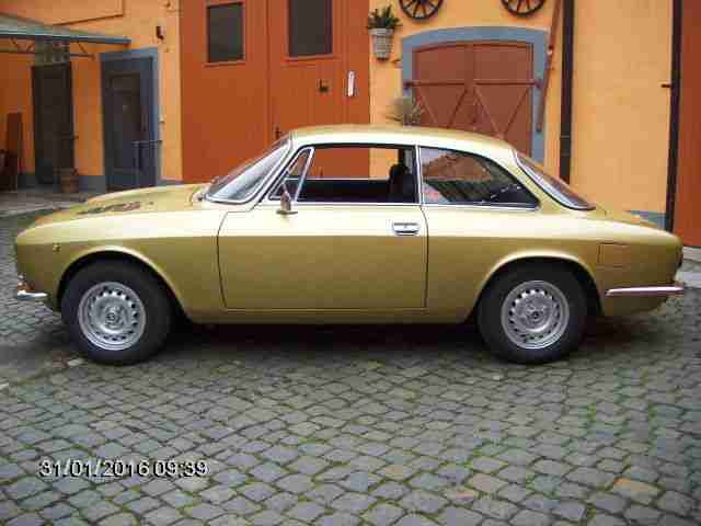 Alfa Romeo Bertone GT 1300 Junior