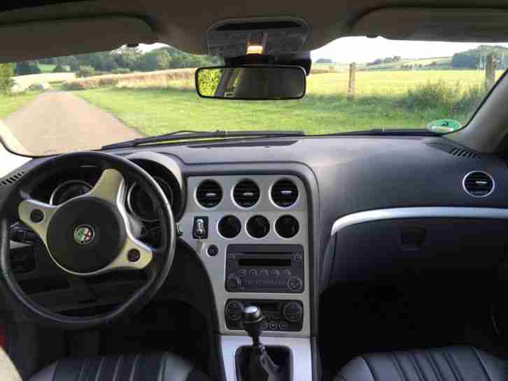 Alfa Romeo Brera 2,4 JTDM 20V DPF Sky View