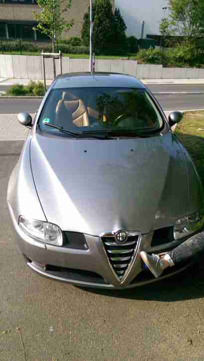 Alfa Romeo GT 3.2 Distinctive Vollausstattung