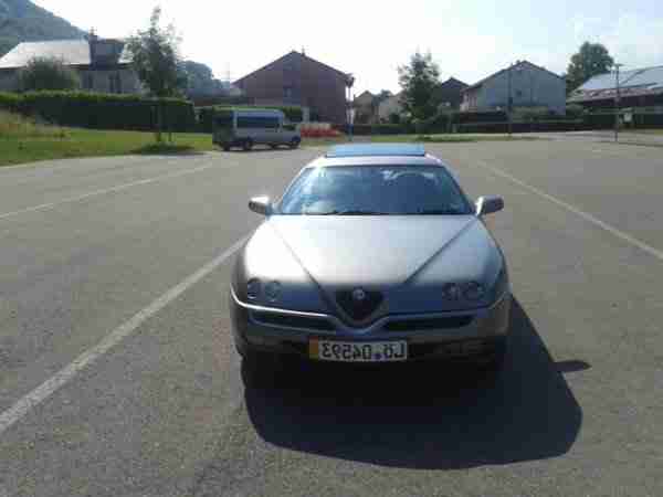Alfa Romeo GTV 2,0 16V TÜV/AU 7/15 132500 KM Guter Zustand