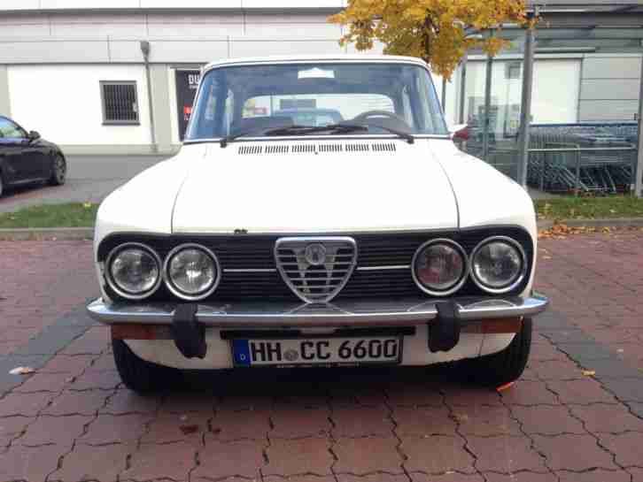 Alfa Romeo Giulia Nuova Super 1300