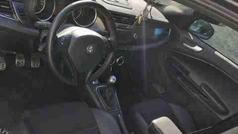 Alfa Romeo Giulietta, schwarz, sehr gepflegt, unfallfrei, erst 25.000km,TÜV neu*