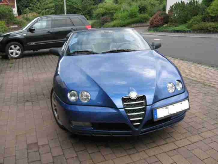 Alfa Romeo Spider 2.0 JTS Edizione 2004 Blau