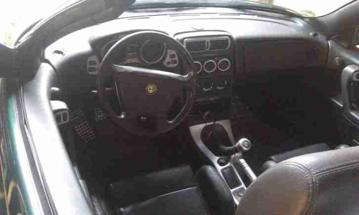 Alfa Romeo Spider 916