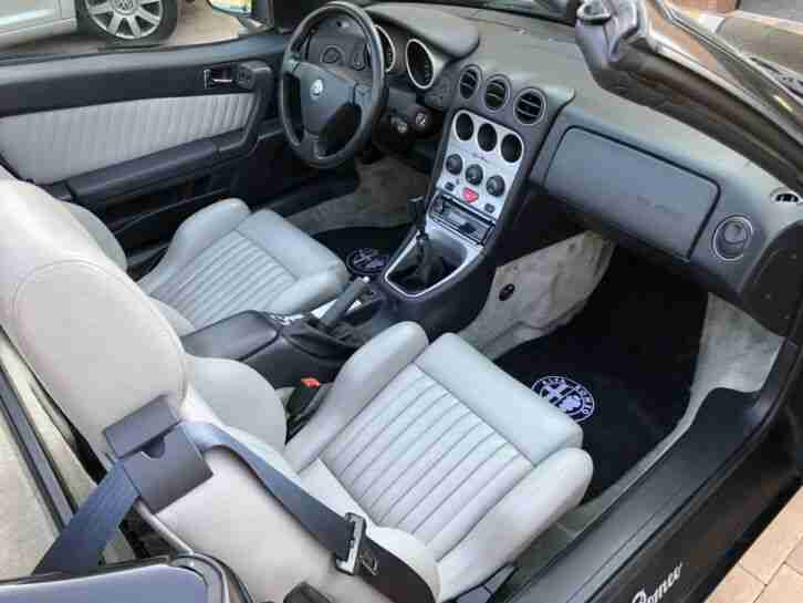 Alfa Romeo Spider 916 2.0 Twin Spark