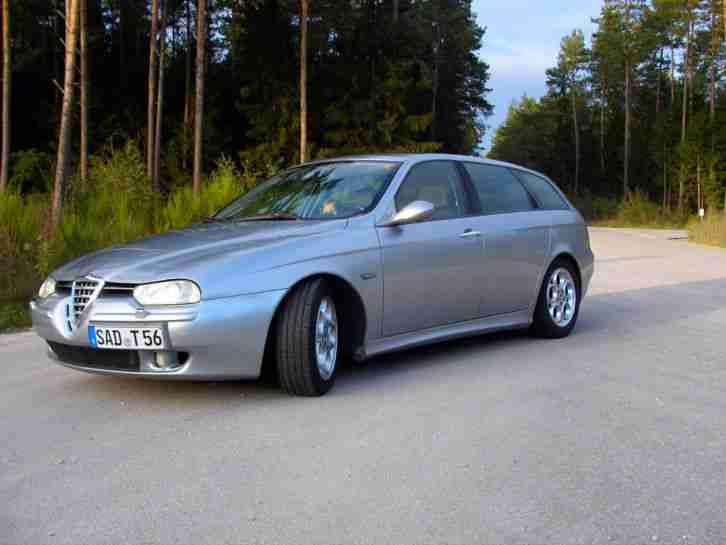 Alfa romeo 156 SW 2,4 jtd 150 Ps Vollaustattung mit Tüv 11.2015