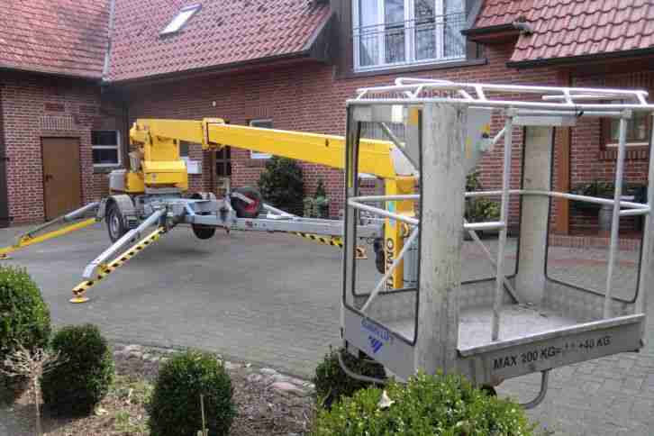 Arbeitsbühne -- Hubsteiger -- Anhängerarbeitsbühne -- Omme Lift 1550 EBZX