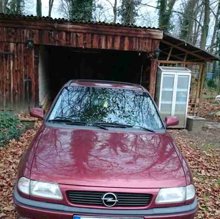 Astra F-CC EZ 1997 5-türig TÜV 10/15
