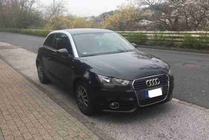 Audi A1 1,4 Teilleder / Multifunktionslenkrad u.v.m