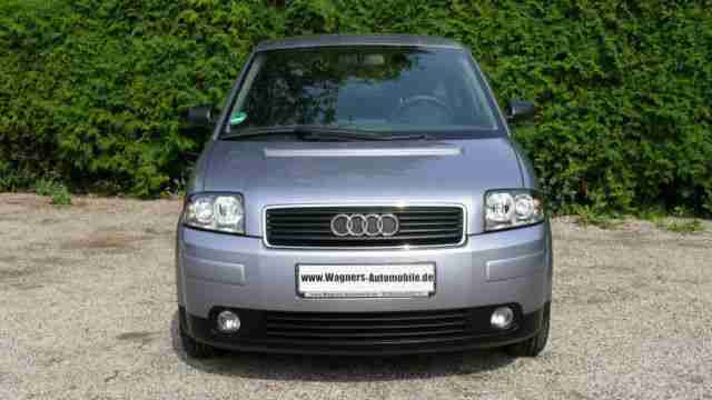 Audi A2 1.4 75PS 90tkm 1.Hand TÜV NEU