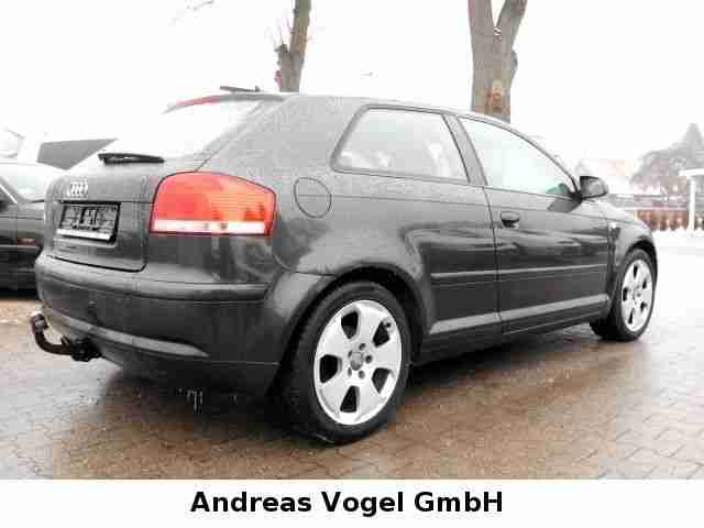 Audi A3 1.6 Ambiente. Navigation.