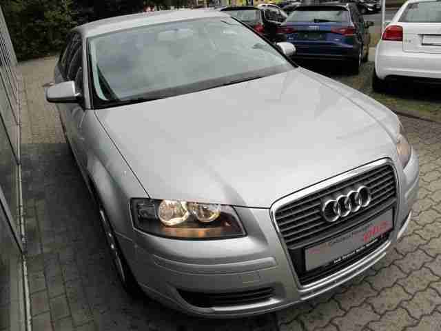 Audi A3 1.6 Attraction Klimaautomatic