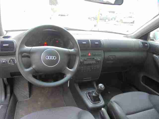 Audi A3 1.6 Attraction,Klimaautomatik,Alu,Top-Zustand