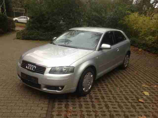 Audi A3 1.6 FSI Attraction