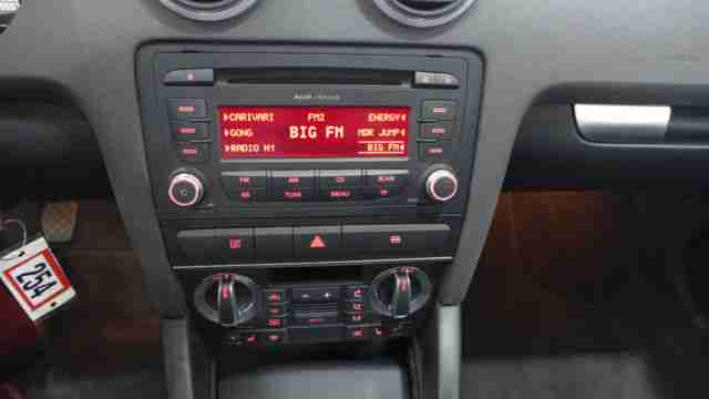 Audi A3 1.6 **Sportback**Attraction**ALU**2-HAND**