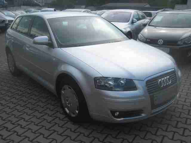Audi A3 1.6 Sportback tiptronic Ambiente/ Scheckheft