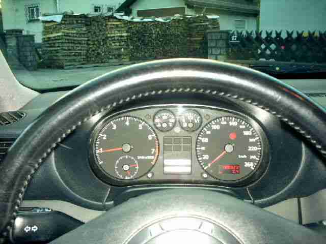 Audi A3 1,6i - Tip Top