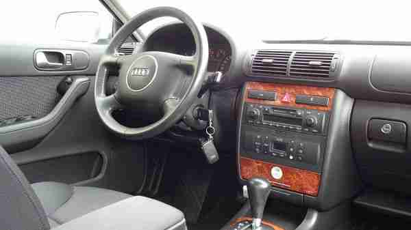 Audi A3 1.8 Ambiente/Automatik/PDC/Klima/Alufelgen...