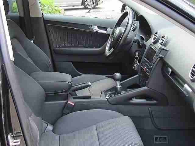 Audi A3 2.0 TDi SPORTBACK AMBiTiON *NAVi+*STANDHZG*