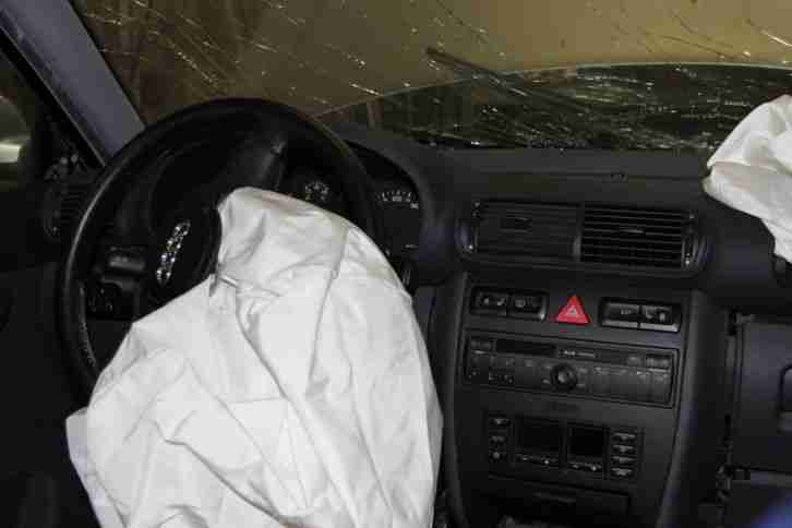 Audi A3 8l 1.8Liter Unfallwagen zum Ausschlachten