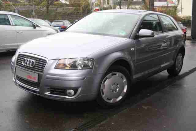 Audi A3 Attraction 1.6 75 kW 5 Gang