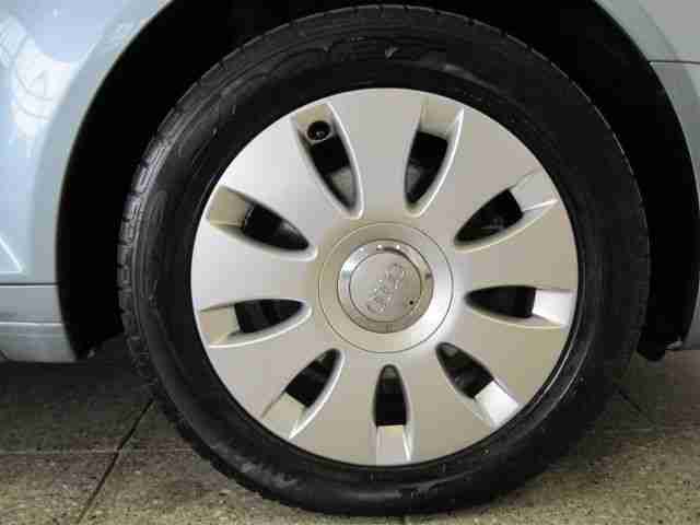 Audi A3 Sportback 1.6 Attraction SITZHEIZUNG, EINPARK