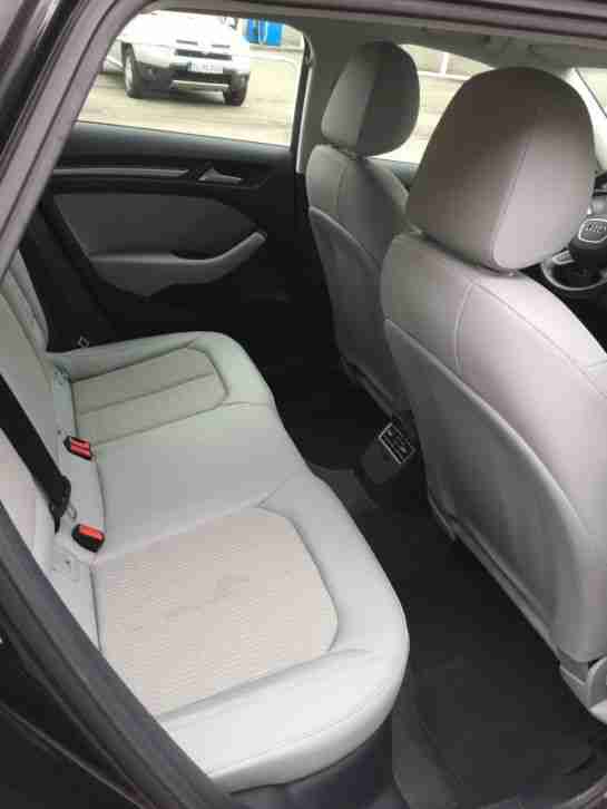 Audi A3 Sportback 1.6 TDI , Black/schwarz