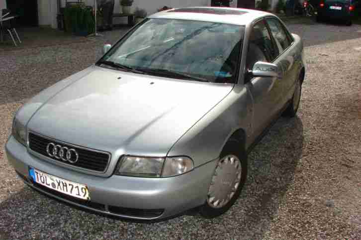 Audi A4 1.6 L silber metallic 122450 km
