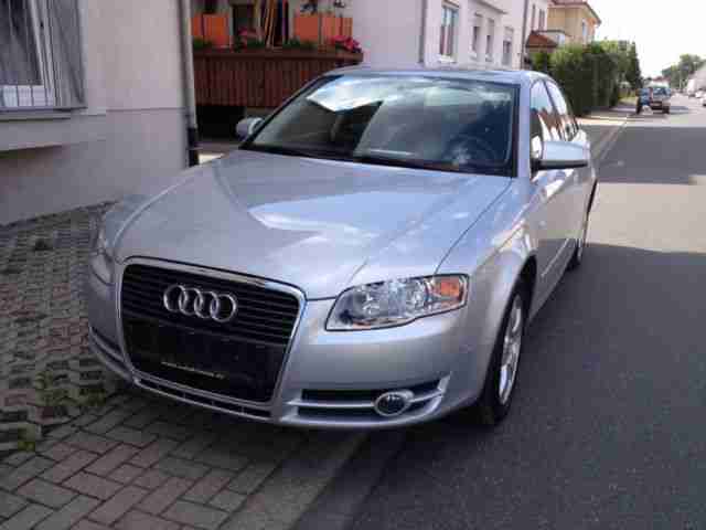 Audi A4 1.6+aus 1.Hand+Klimaauto.+EURO4+97-TKM*