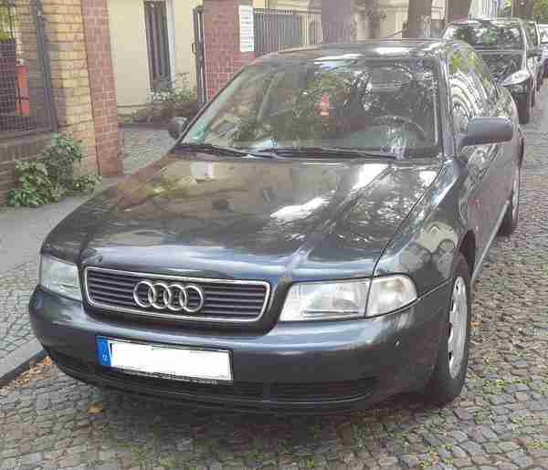 Audi A4 1.6l, Mängel, aber voll fahrbereit, zum TÜV abfahren oder herrichten