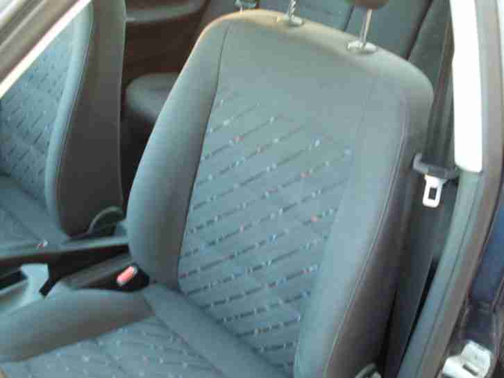 Audi A4 1.8T blau-perleffekt