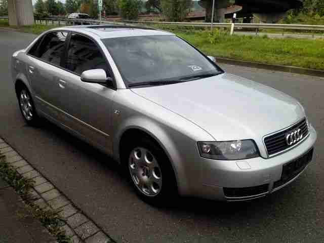 Audi A4 1.9TDI 96kW 130ps 6 Gang / 1 HAND / XENON / U