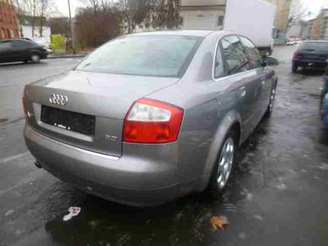 Audi A4 2.0 Klimaautomatik Navi Alu