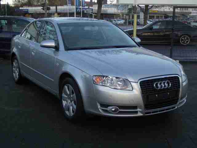 Audi A4 2.0 multitronic aus 1-Hand mit 30000 km !!!