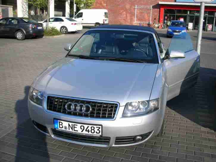 Audi A4 2.5 Cabrio TDI, Leder, Xenon, Windschott **Topzustand**