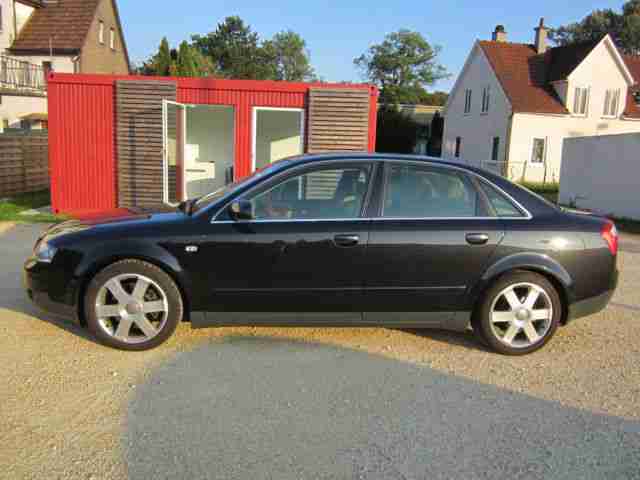 Audi A4 2.5 TDI *Vollleder*Xenon*