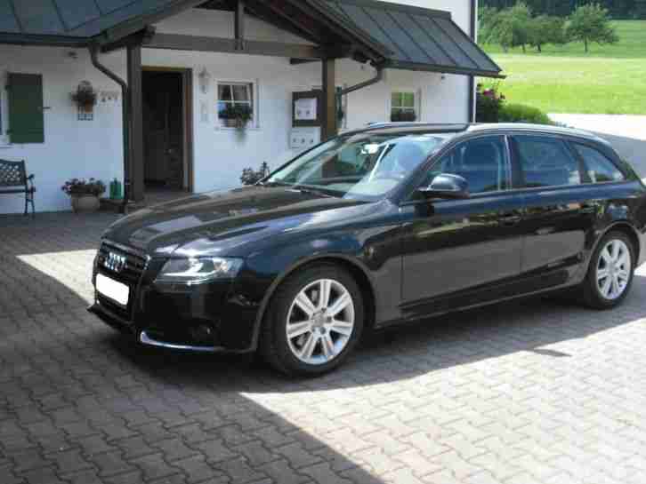 Audi A4 3.0 TDI quattro PDF Avant Attrractio Navi / Standheizung
