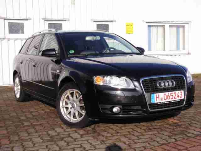 Audi A4 Avant 2.0 T FSI ( Xenon,NAVI,ALU )