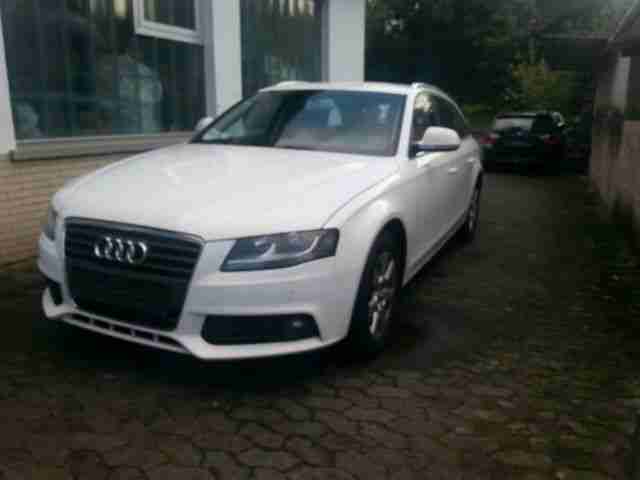 Audi A4 Avant 2.0 TDI DPF Neues Model (8K) Navi