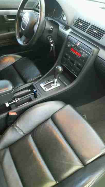 Audi A4 Avant 2.0 TFSI Automatik 200PS Lederausstattung