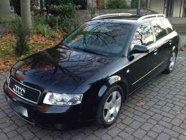 Audi A4 Avant 2.5 TDI**Vollleder**AHK**
