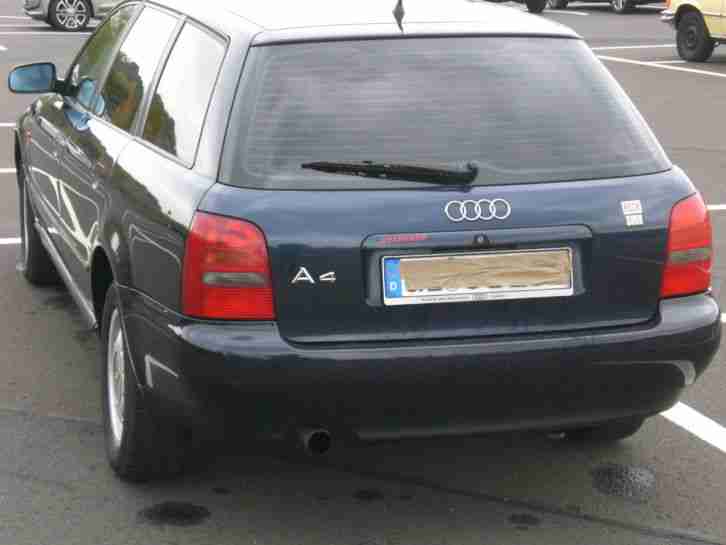 Audi A4 B5 Avant 1.6 Baujahr 99 Kombi 101 PS Dunkelblau TÜV 09/16 Schöner Wagen