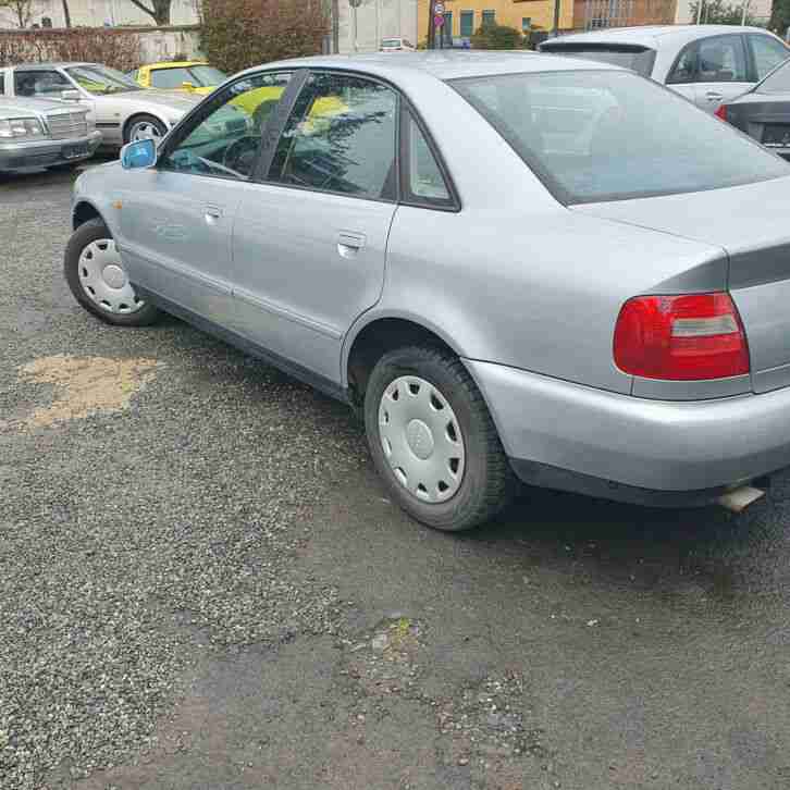 Audi A4 B5 , Limousine Original KM, Neu TÜV /AU