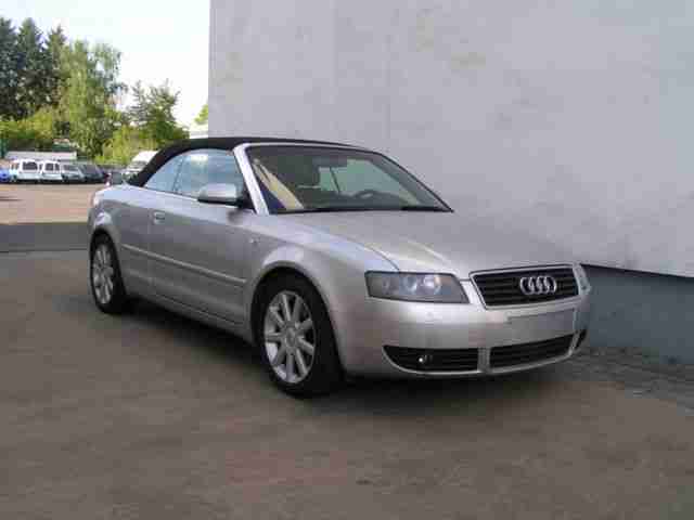 Audi A4 Cabriolet 3.0i NAVI LEDER VOLL